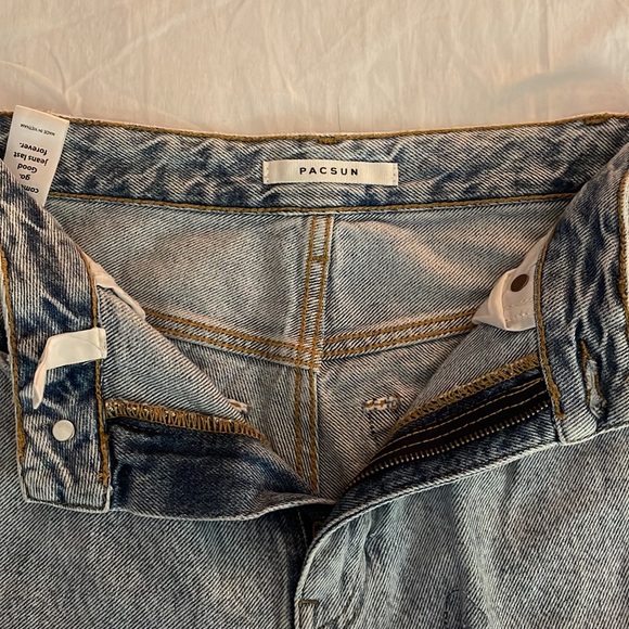 PacSun Ripped Jeans - Picture 4 of 6